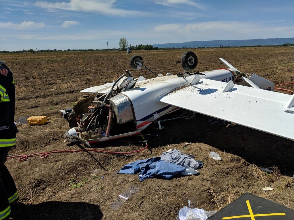 Small Plane Crashes In West Davis Pilot Taken To Hospital Davis