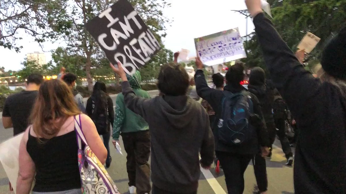 In Oakland People Are Marching From 14th Street And Broadway To Lake Merritt To Protest The Police Killing Of George Floyd In Minneapolis Oakland California California Today On Live Map