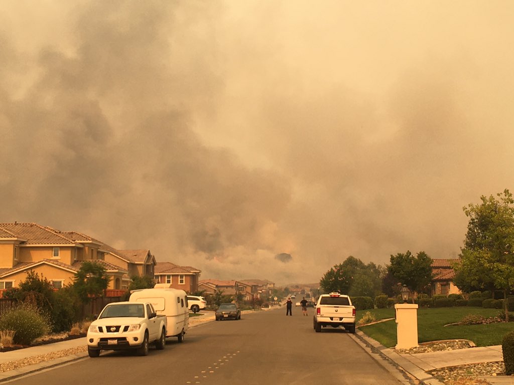 the lnulightningcomplex fire is threatening homes in browns valley neighborhood in vacaville evacuations are underway vacaville california today on live map california liveuamap com the lnulightningcomplex fire is