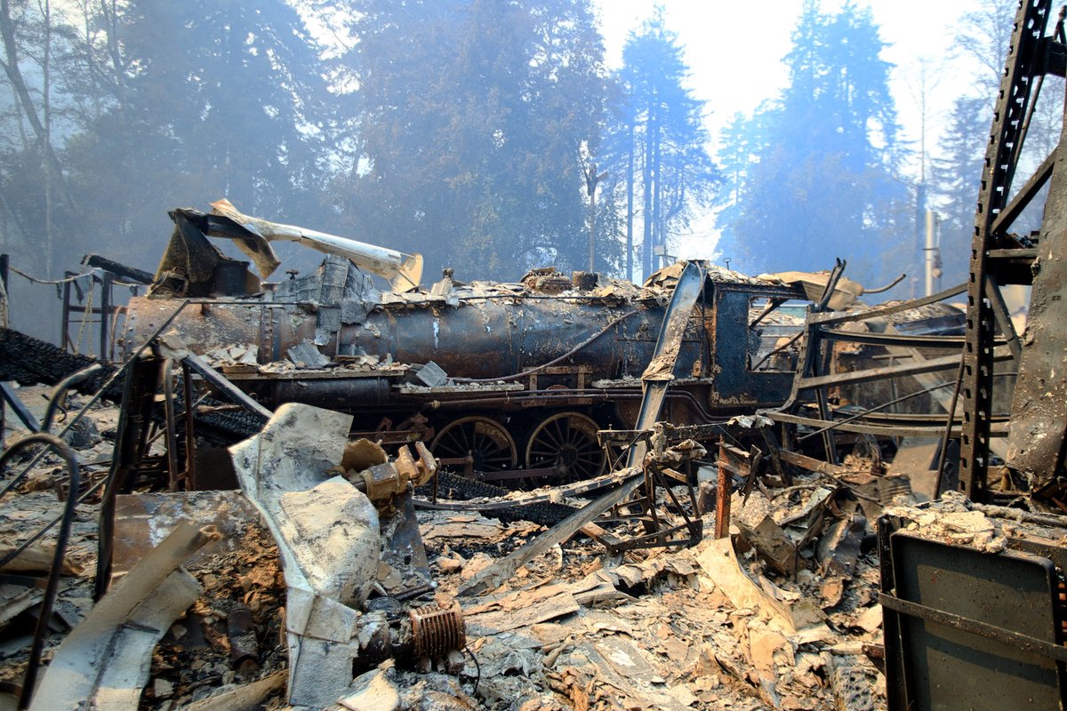 Even TRAINS have not been spared by the CZULightingComplex fires. These photos were shot near Davenport at Swanton Pacific Railroad yesterday by photographer Kevin Painchaud