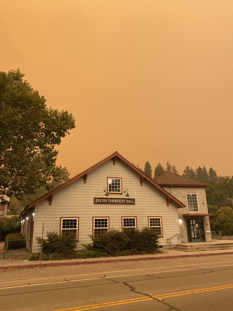 CZULightningComplex smoke wildfire california. Felton Community Hall, Highway 9, Felton