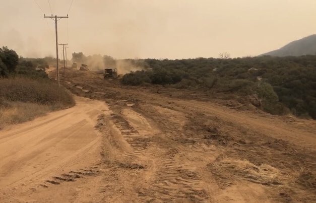 El Dorado fire  that's torched  11 sq miles in San Bernardino County and forced thousands to evacuate was started by a gender reveal party.  CAL Fire Tulare Unit Captain Nick Perricelli sent pics & videos from the fire. He's worried about windy conditions