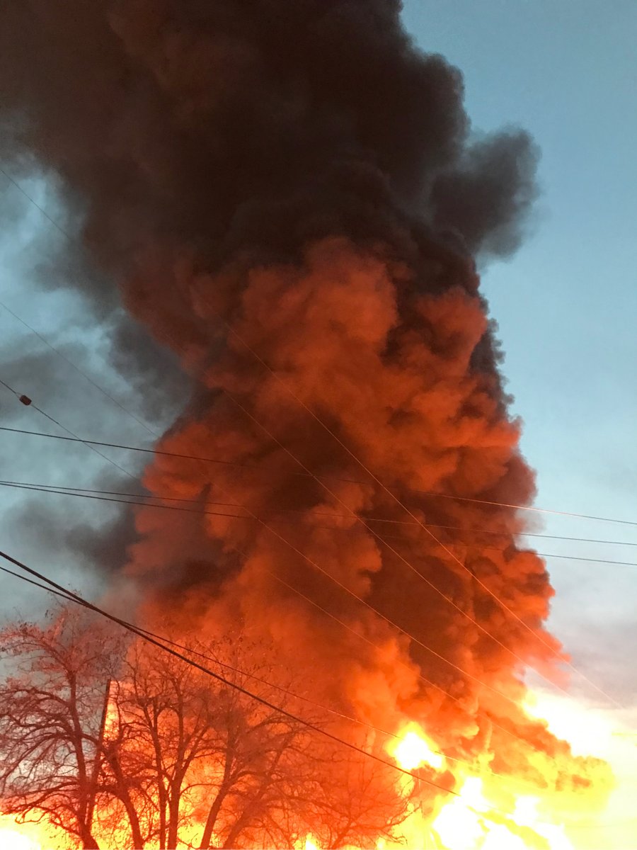 Adelanto: Fire crews continue to work the 2nd Alarm Baldwin fire, working to keep the fire from exposures. IC also repairing power lines down. Victorville & Apple Valley Fire assisting