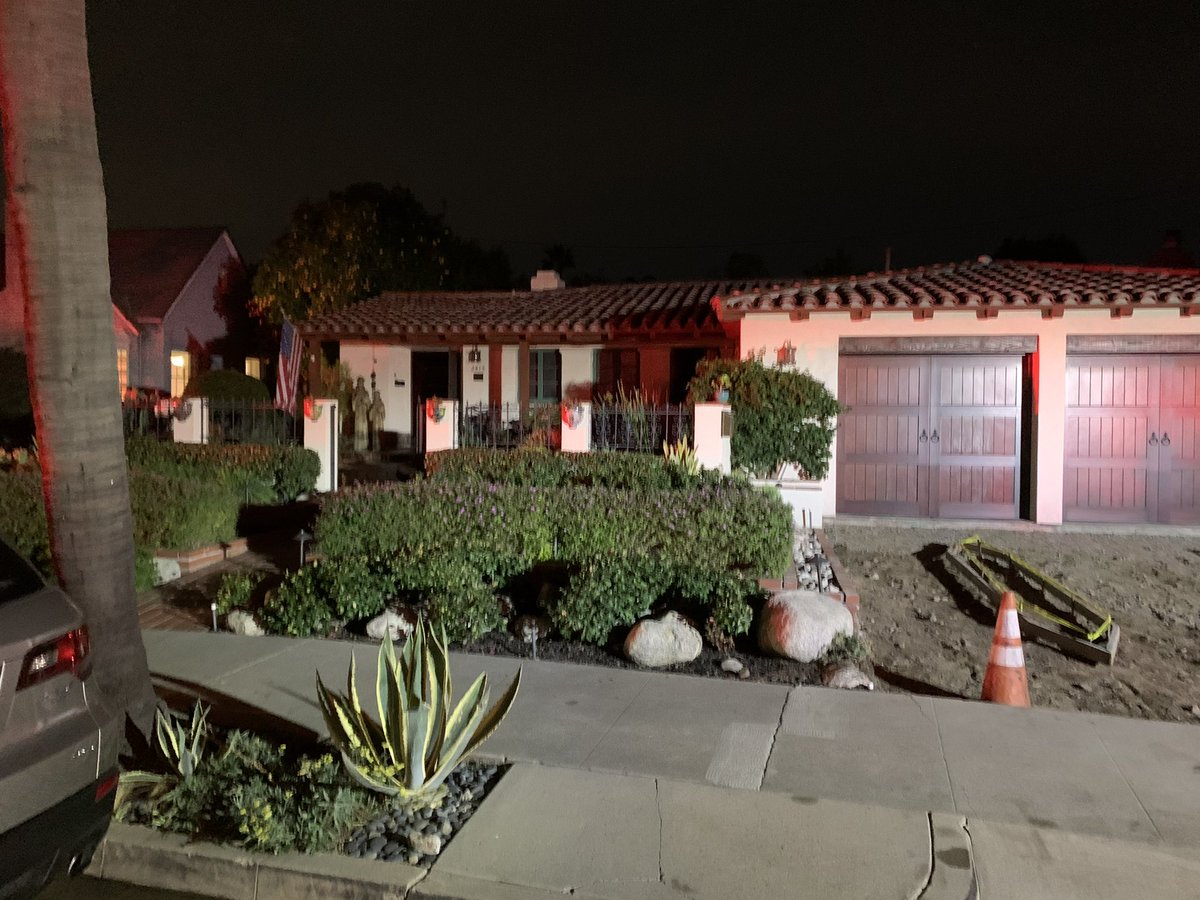 Firefighters held a fire to the room of origin in @CityofSantaAna at just after 5:30 tonight.  The call occurred in the 2400 block of N. Heliotrope.  No injuries & the cause is under investigation