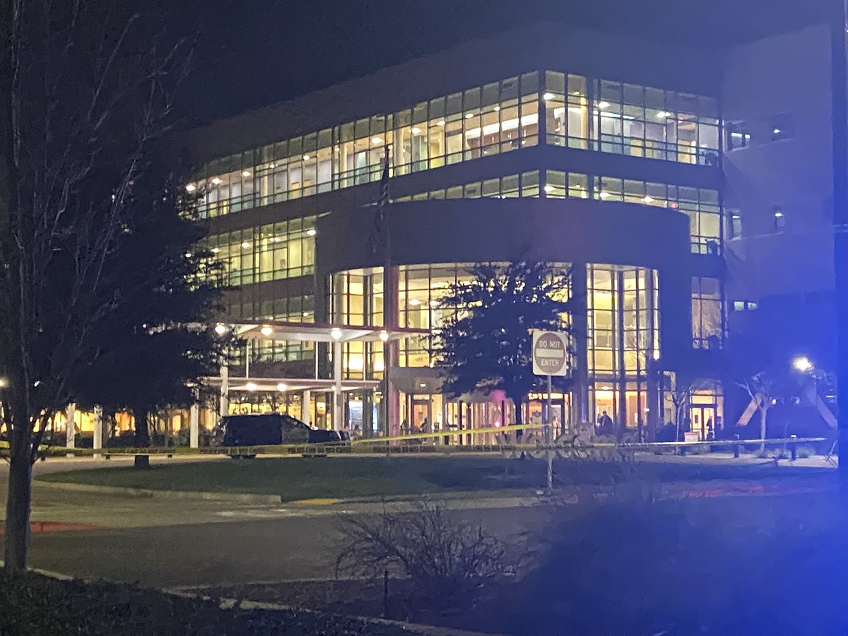 large police presence at Kaiser Permanente hospital in Vacaville. Police have the entrance blocked off. PD says there were reports of a person was inside with a gun and who ran from the scene. The pharmacy is closed but the ER is still open