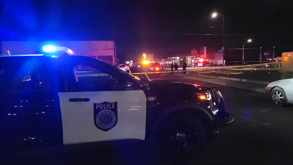 Fatal VehicleVsMotorcycle Florin Rd and Munson Way Around 6:20 p.m., Sacramento Fire responded to a vehlcle vs motorcyclist accident at Florin Rd and Munson Way. Fire crews noticed the motorcylist down in the roadway, not breathing and began CPR