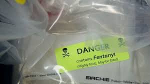 16yo boy arrested by @SanJosePD, charged by @SantaClaraDA with murder for selling fentanyl to 12yo girl, who overdosed & died. DA says boy had screenshots of pubic service warnings over fentanyl ODs on his Google Photos account before girl died