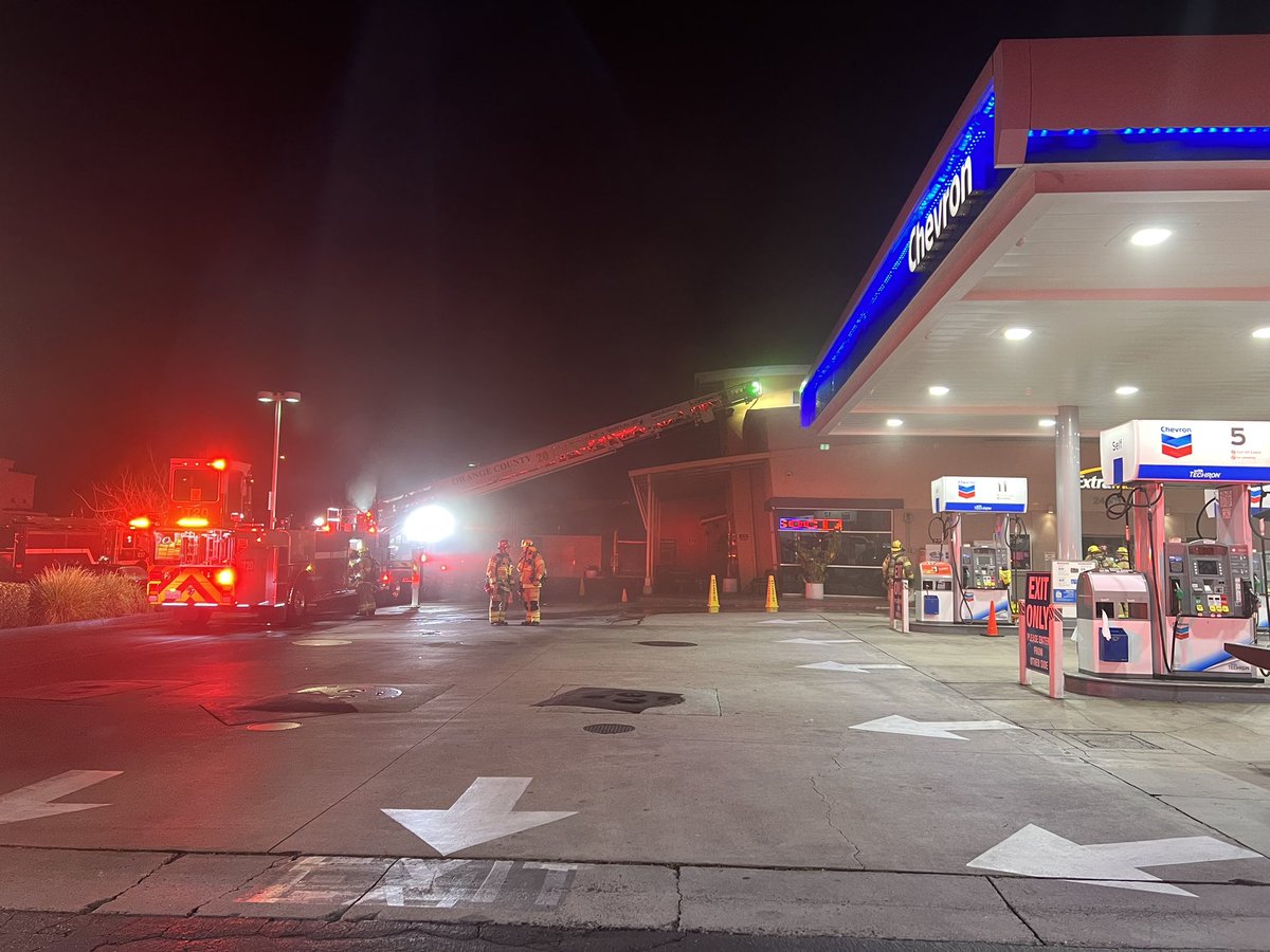 FF's extinguished a fire in a gas station convenience store in the 24500 blk of Trabuco Rd in @LakeForestCA tonight.  Employees evacuated & called 911 at 10:24 p.m. to report black smoke inside the store. Cause: unspecified electrical event.  No injuries.