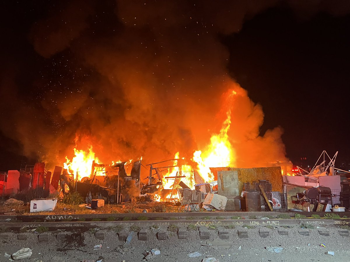 Wood St- oakland rvfire encampment fire 