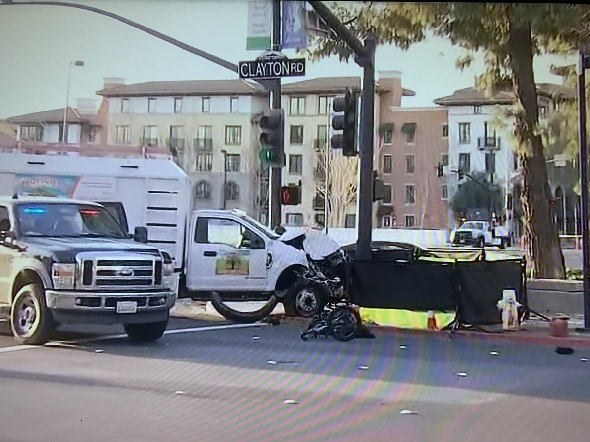 Teenager killed in multi-car crash at Clayton & Galindo was Jose Castillo, a @mtdiablohs student who came from El Salvador several months ago. One of the drivers arrested for vehicular manslaughter