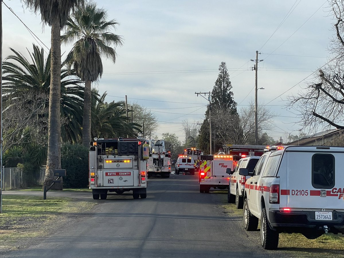 ThermalitoIncident   Units have knockdown on the structure fire and are checking for extension. Sixth Street in Thermalito is closed due to emergency traffic blocking both lanes. Firefighters will be committed for the next few hours