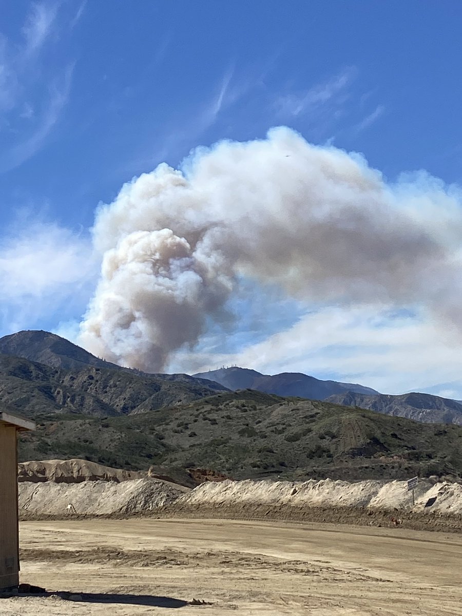 Brush fire burning above LakeElsinore between OC IE border. This is near the HolyFire burn scar. No homes threatened at this point