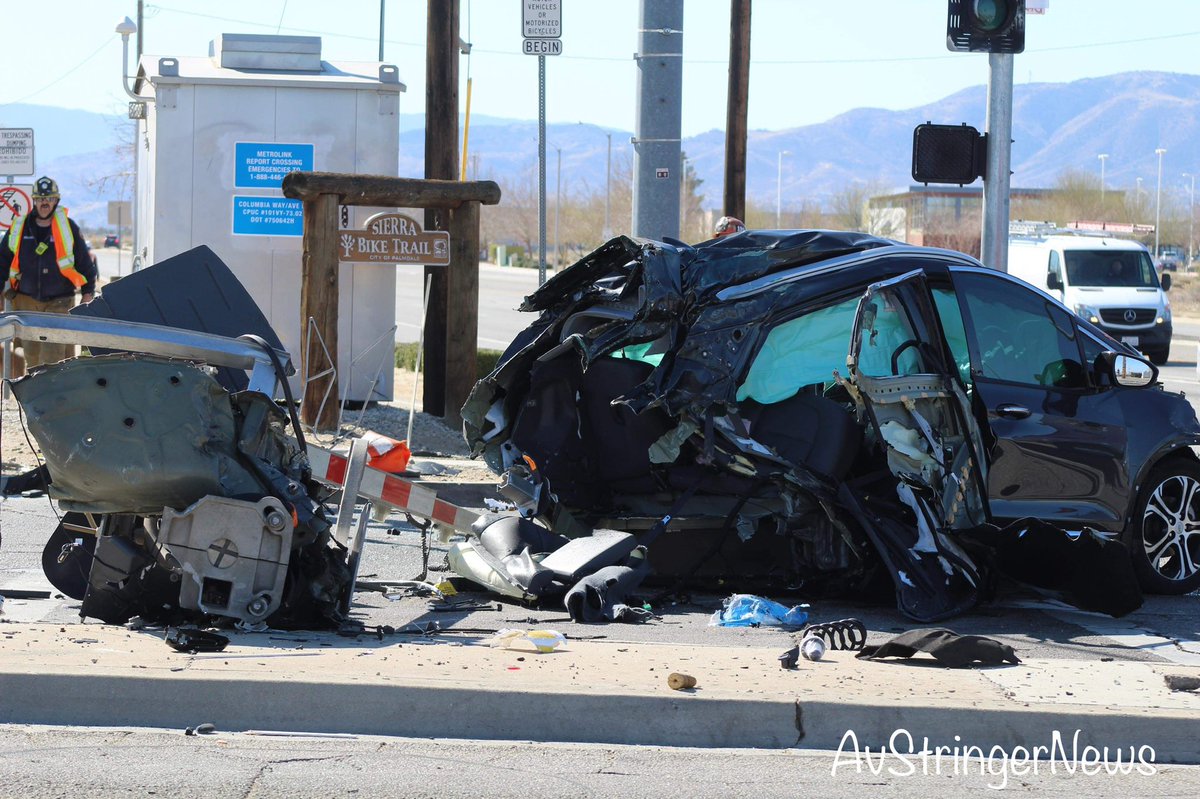 Traffic collision with injuries/rescue responding