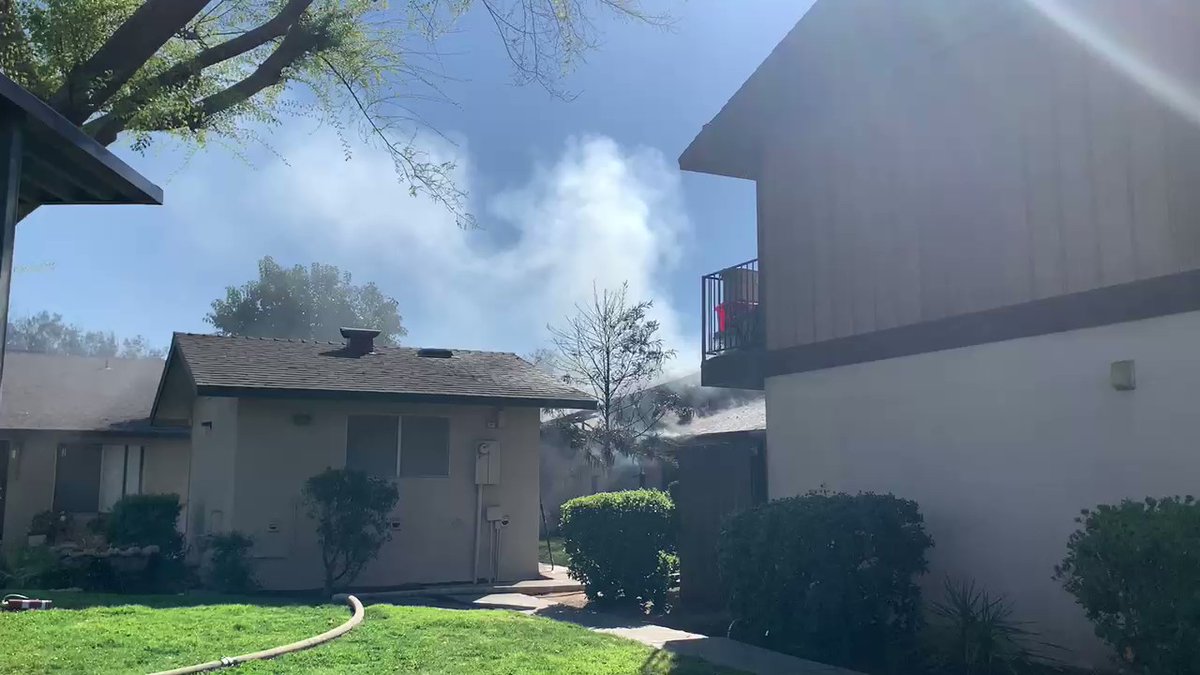 @FresnoFire working an apartment fire at Dakota and Cedar. No reports of injuries but we know the fire started on e outside of one unit and damaged two units. No word of anyone was displaced