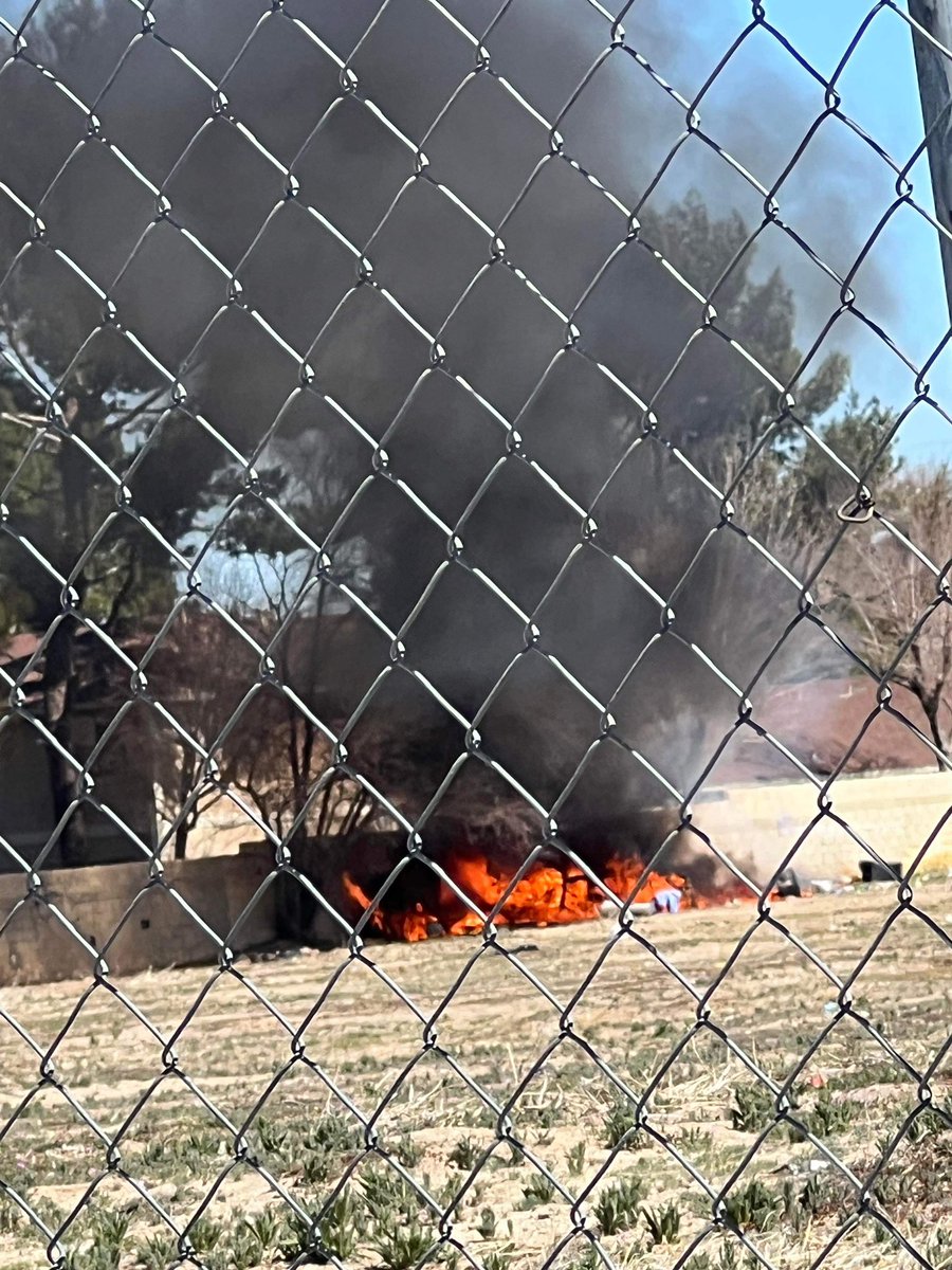 Lancaster,ca: 904b(brush fire) Division st and Lancaster blvd