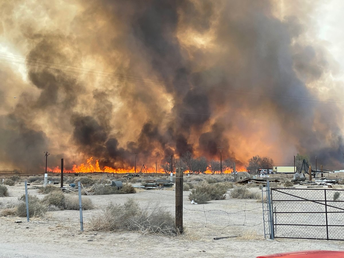 HeritageFire: Approx 80 Acres, 0% Containment, 20 Structures threatened.  arrow_forwardarrow_forward 21 Engines, 4 WT, BDC Hand Crew , BDC Dozer, Multiple Chief Officers.  Cooperators Assisting - Victorville FD, Apple Valley, Loma Linda, Chino Valley FD, Rancho Cucamonga, & Fort Irwin