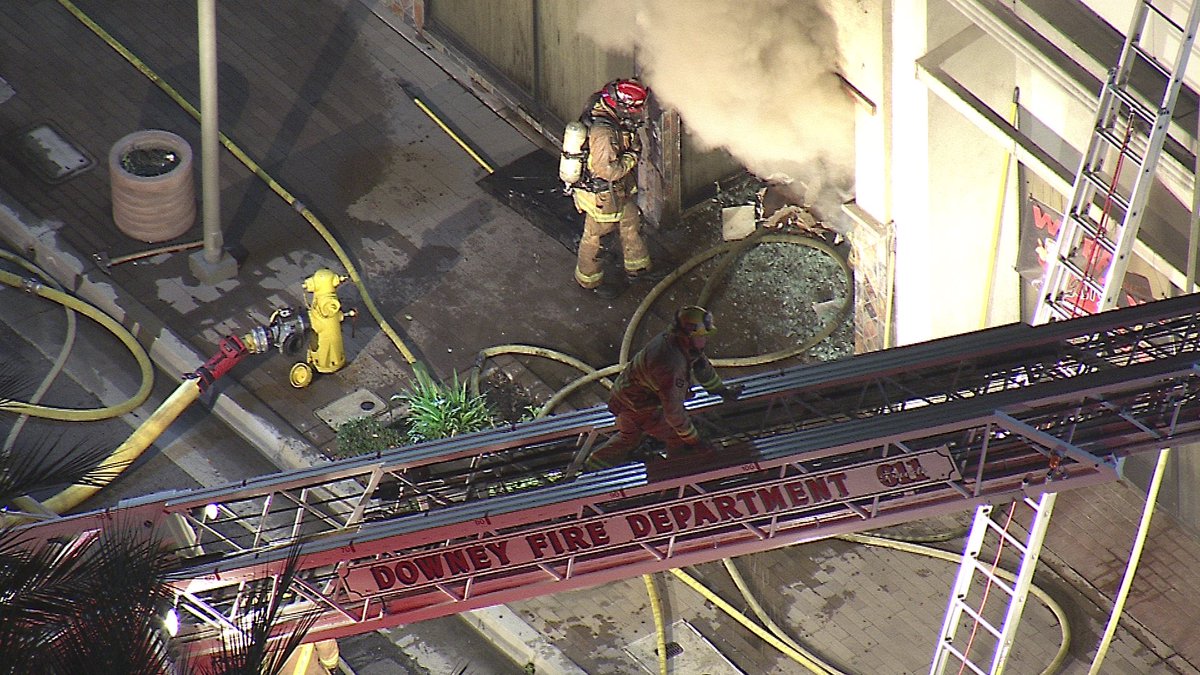 Downey Drafthouse Fire 8200 blk Firestone Downey Fire & Santa Fe Springs assisting battling a stubborn fire 20/20 Drafthouse in a strip mall type of setting. Sadly the Drafthouse a total loss but neighboring businesses safe no injuries cost &amp; cause under investigation