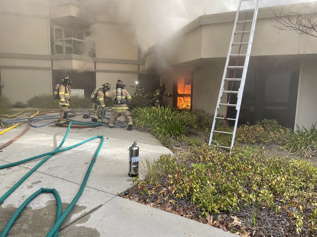 Crews continuing to clear structure and determine extent of fire. Knowles and Dell CLOSED in immediate area, between Winchester and Division in @CityofCampbell