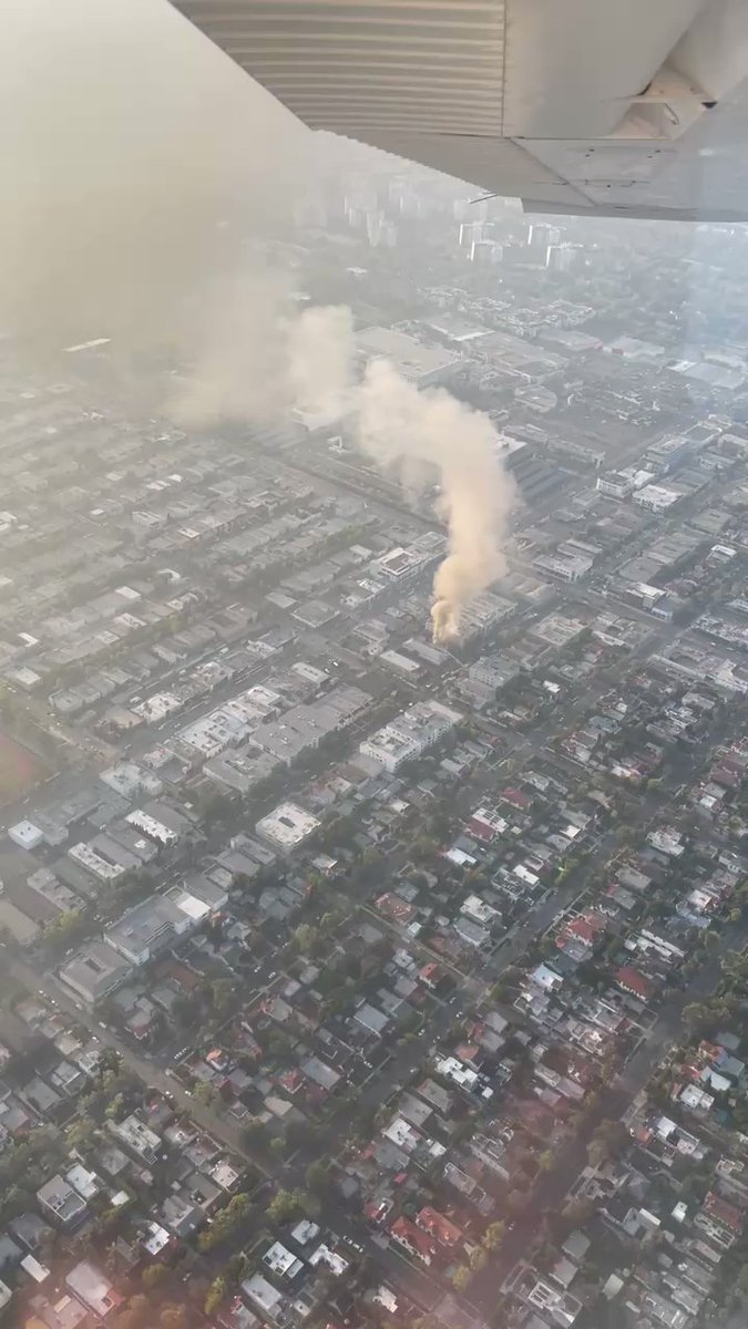 Fire just north west of Fairfax and Beverly Blvd, in Fairfax District.. Near CBS Television City.