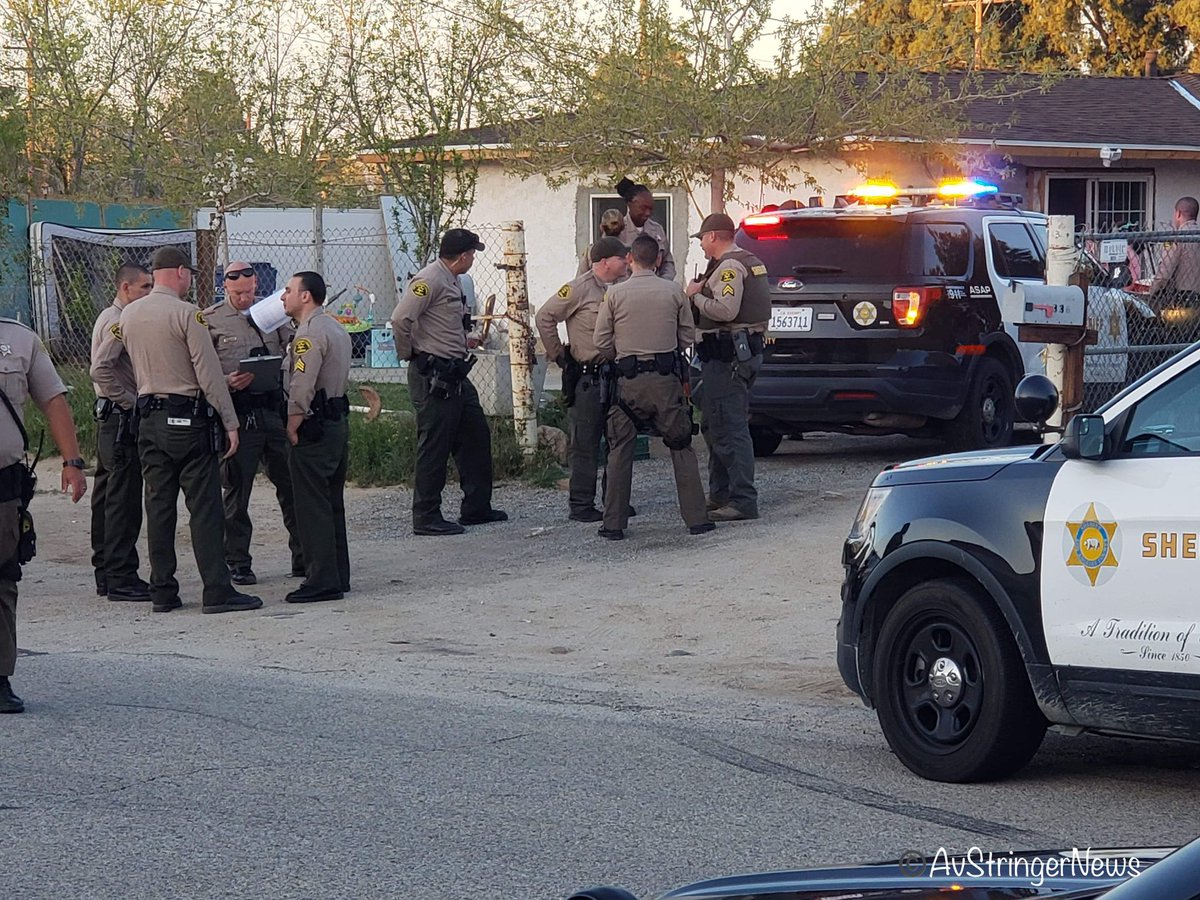 Lancaster,ca: deputy involved fight 5th st e and Ave K-4 , requesting 902R(rescue responding ) for suspect