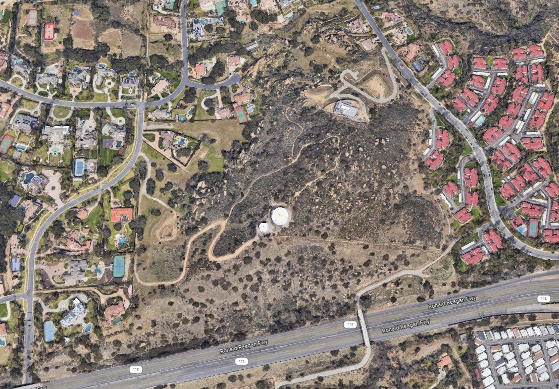 This isolated bit of hillside off the 118 freeway burning. Officialy its LAFD, mutual aid from LACoFD and VCFD