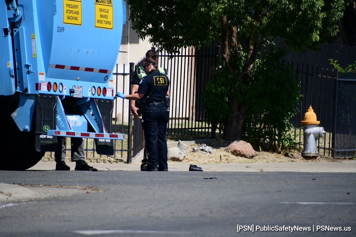 Sacramento Police and Fire Departments responded to a vehicleVsPedestrian at Deer Lake and La Tarriga, according to radio traffic. This is a city trash truck vs a bicyclist. SacPD confirms a male is deceased. Detectives and CSI are on scene