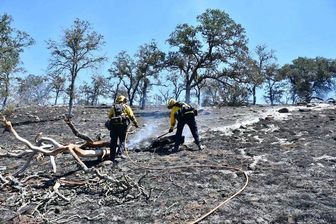 OldFire Napa County : Firefighters continue strengthening containment lines and putting out hot spots. Fire is holding at 570 acres with 20 percent containment