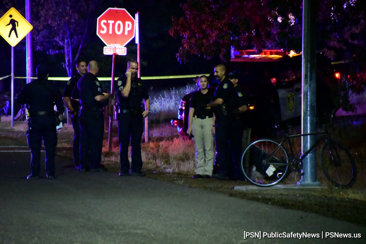 Stabbing About 3:50 A.M., SacPD responded to the 2500 block Altos. Reports of shots fired and a stabbing. A stabbing victim was taken to the hospital from an encampment with  2 stab wounds to the face, according to reports