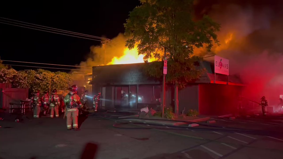 Metro Fire crews are onscene of a working commercial fire in Carmichael. This is the 2nd fire in the same building within a week. The fire is under investigation by our Arson Unit