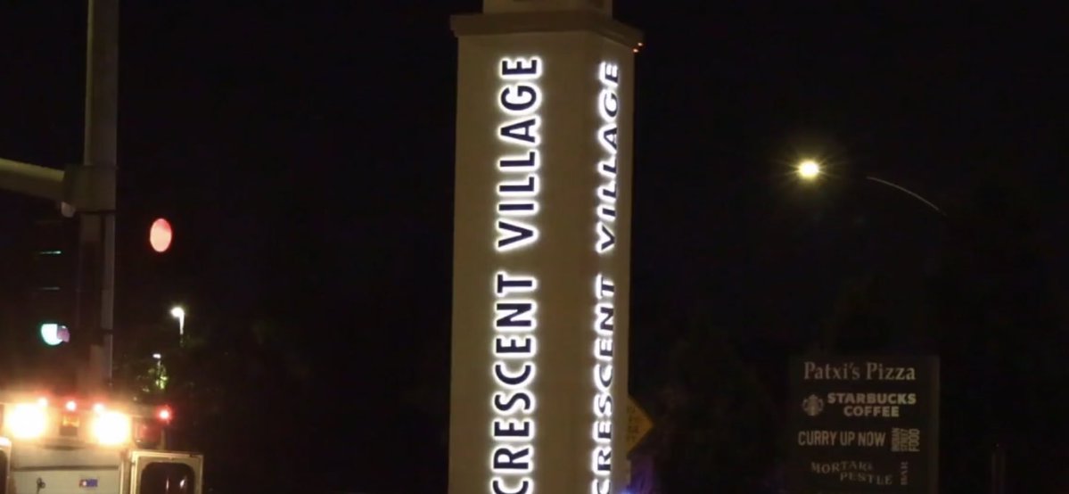 Man involved in domestic dispute with woman on Crescent Village Circle fatally shoots man who tried to intervene & the woman before turning gun on himself, per @SanJosePD, investigating double murder-suicide