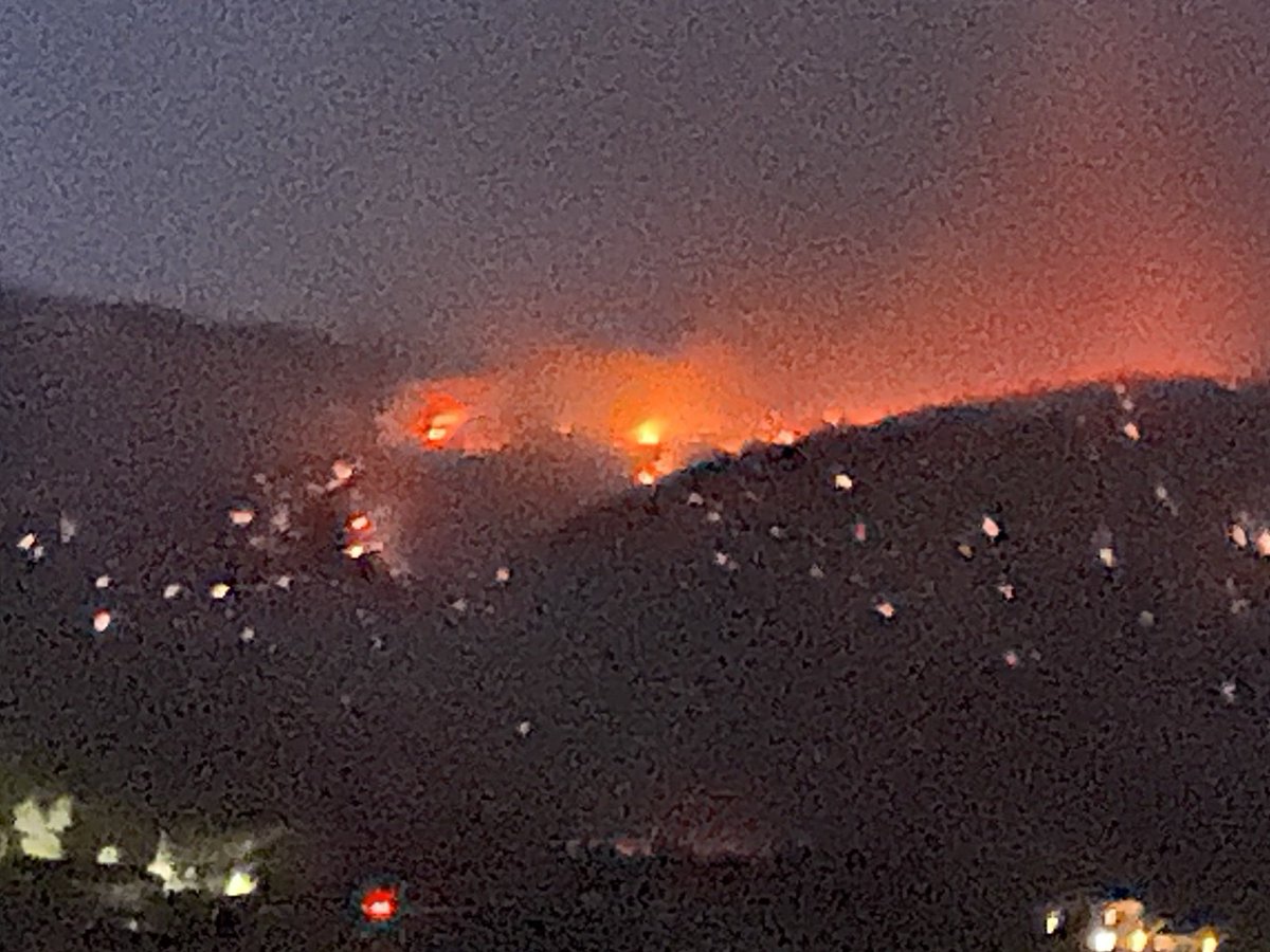 Covering SheepFire in Wrightwood area this morning, appears to still be burning in remote area but evacuation orders and warnings in place. Crews hit with nighttime water drops