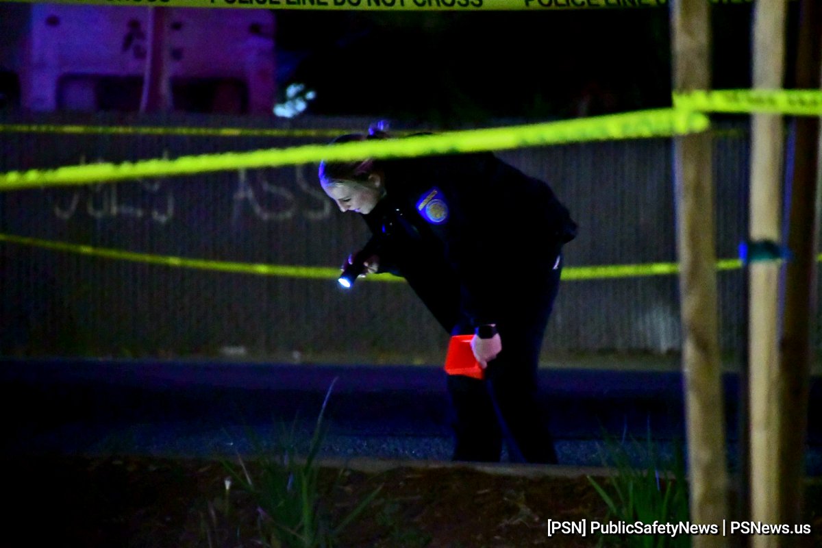 Shooting Road Closure Just before 1a.m. Friday, units responded to a shooting in the 5700 block of Stockton Blvd. A victim was transported to the hospital in unknown condition. Stockton is closed between Fruitridge and Jansen.