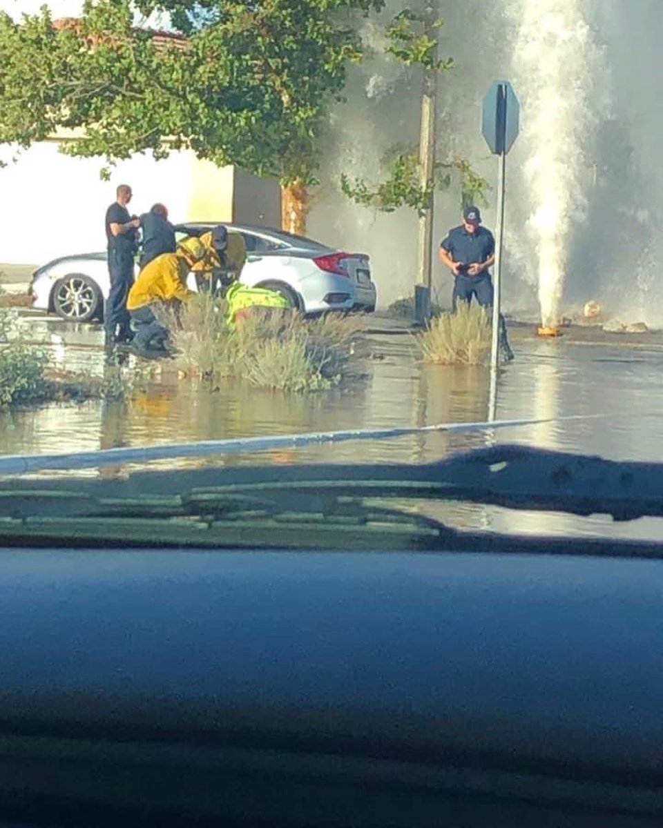 Avenue S and Calle Mazatlan vehicle vs fire hydrantSheriff and FD enroute code 3  : E93 on scenenon-injury TCrequesting Palmdale Water District   2: E93 able to shut hydrant off