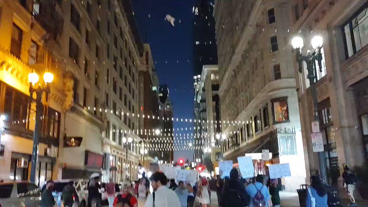 Abortions rights protest continues through Downtown Los Angeles