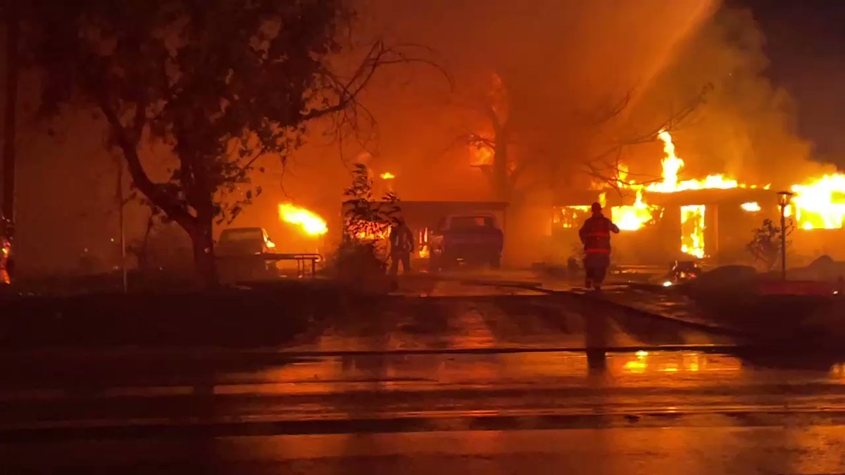 Multiple houses on Armstrong in Fresno County are on fire. @FresnoCoFire firefighters are battling the flames