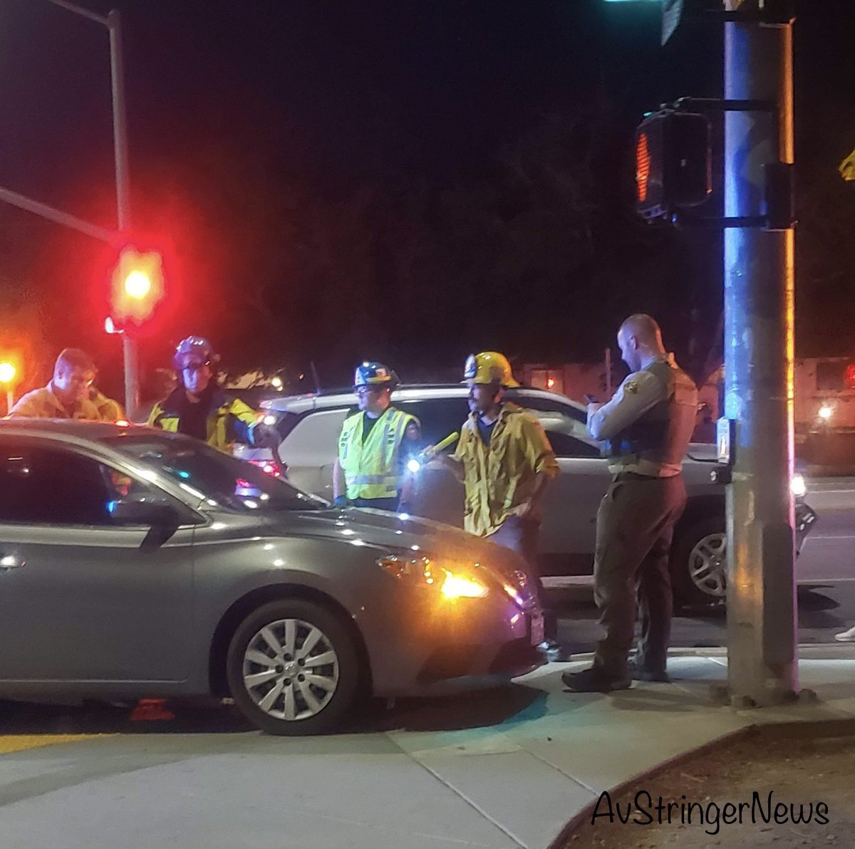 Lancaster,ca: 901t(traffic collision unknown if injuries) 17th st w and ave I. 2 vehicle traffic collision non injury