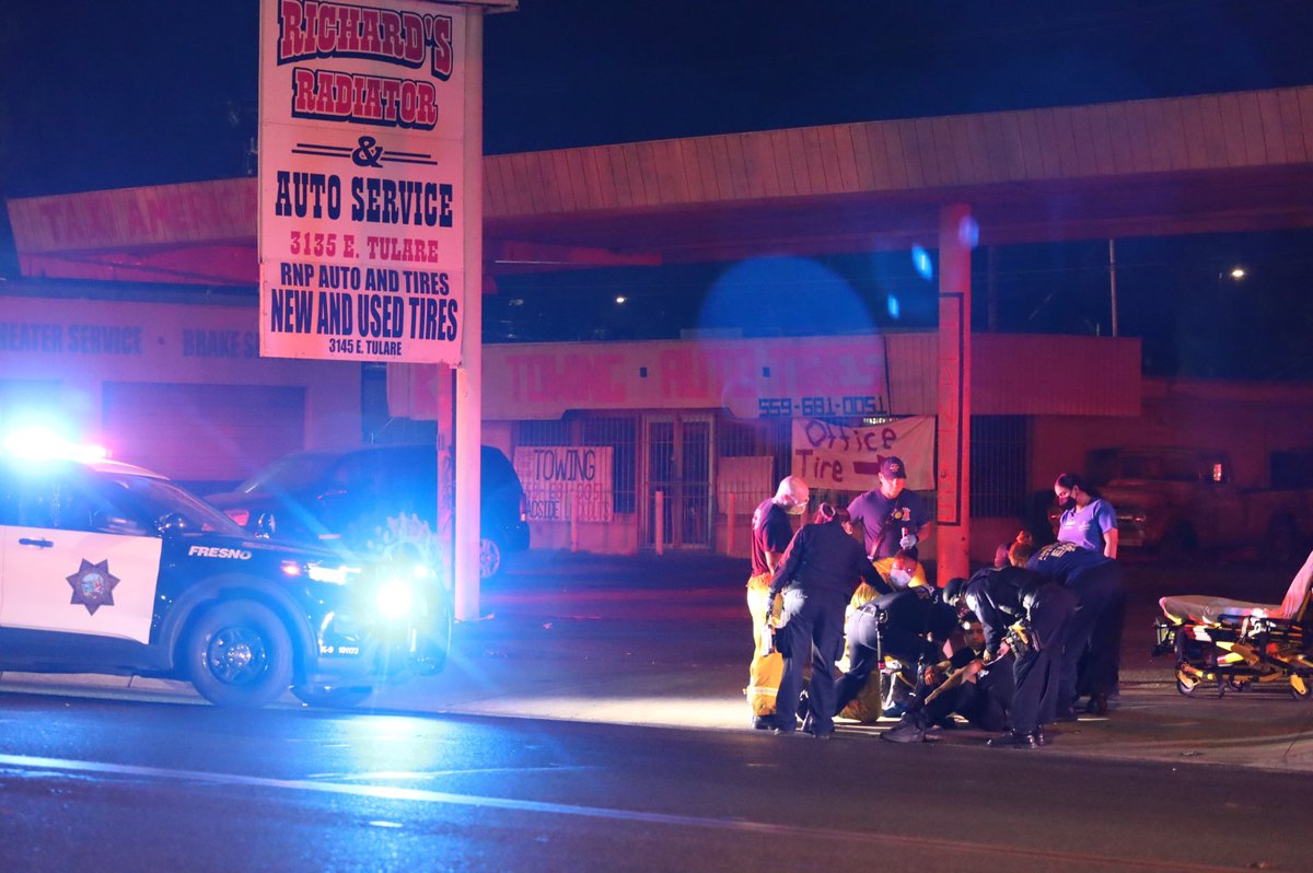 @FresnoPolice is investigating a shooting at a Smoke Shop near Belmont and 1st. 3 people were struck with gunfire and sent to CRMC.