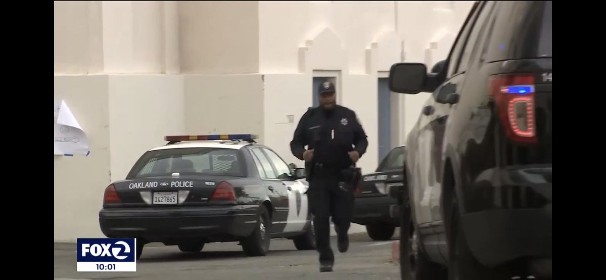 2 adults & child wounded in shooting near @ODynamites Pop Warner football game at Oakland Tech High on Broadway