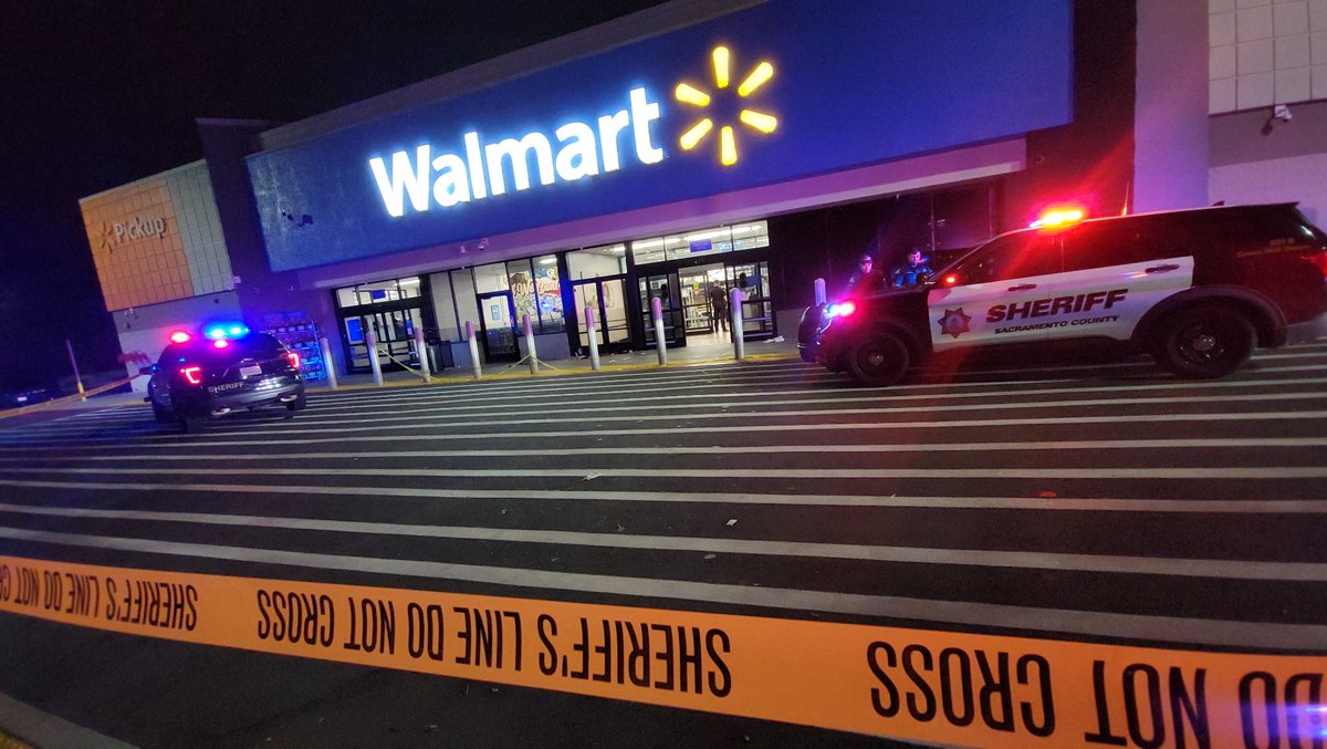 Shooting Walmart Antelope Deputies and CSI were on scene investigating a shooting incident at the Walmart, located at 7901 Watt Ave. According to early reports, one victim was shot by the front doors. That victim has been transported to the hospital via ambulance