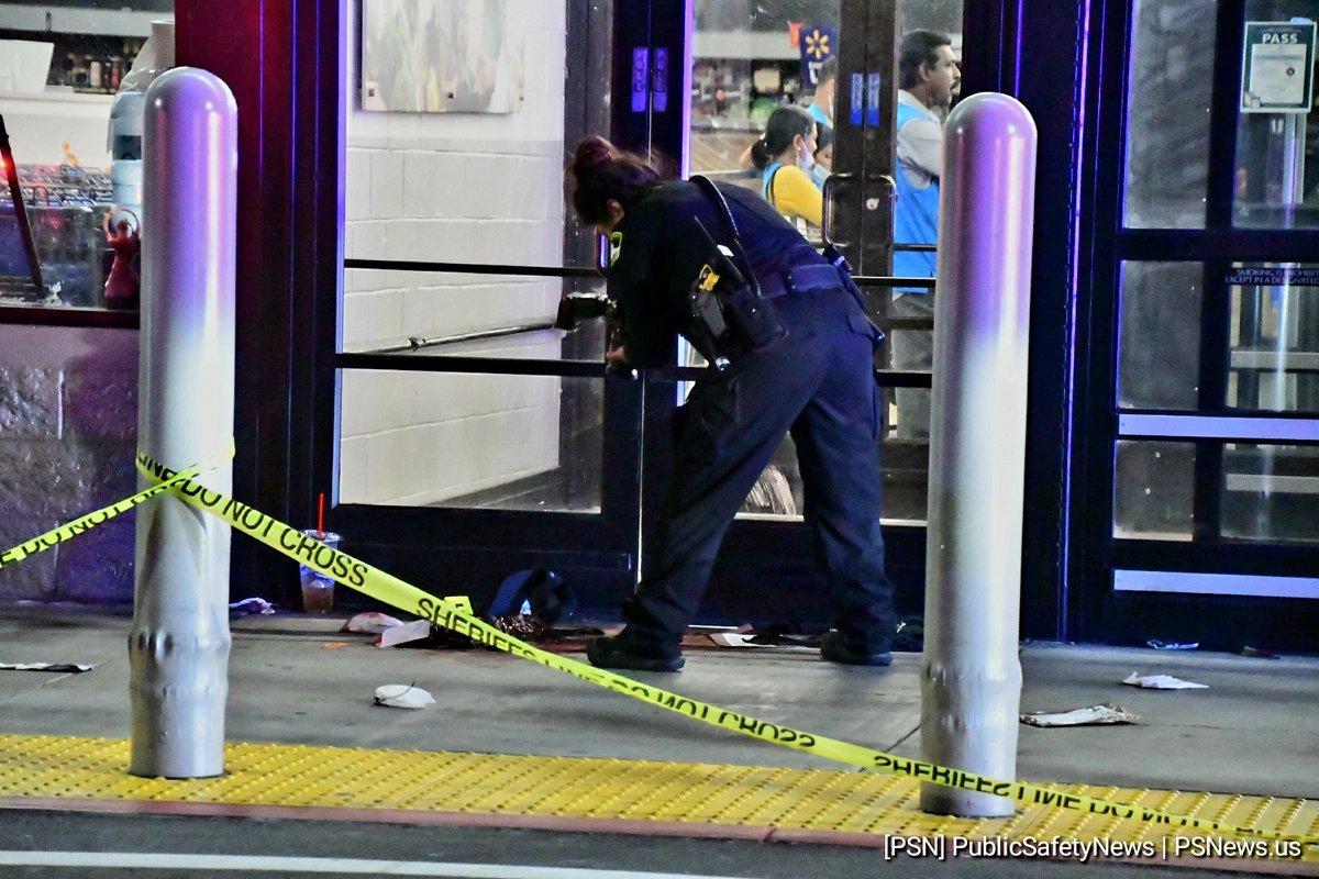 Shooting Walmart Antelope Deputies and CSI were on scene investigating a shooting incident at the Walmart, located at 7901 Watt Ave. According to early reports, one victim was shot by the front doors. That victim has been transported to the hospital via ambulance