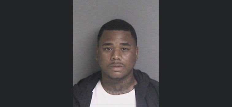 It turns out @FremontPD detectives were watching as 2 teens got out of this Nissan Murano, robbed woman of necklace at 8th & H and shot man in leg after he tried to intervene, per @UnionCityPD_CA. Teens &amp; alleged getaway driver Ronald Hayes (pic) held after chase to Oakland