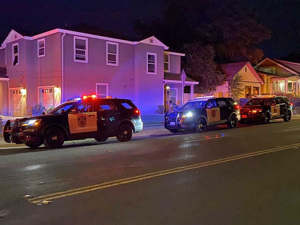 @SacPolice confirm that officers are on the scene of a shooting off Broadway, near San Jose Way, in the Oak Park neighborhood. Police say two people were shot with what appears to be non-life-threatening injuries