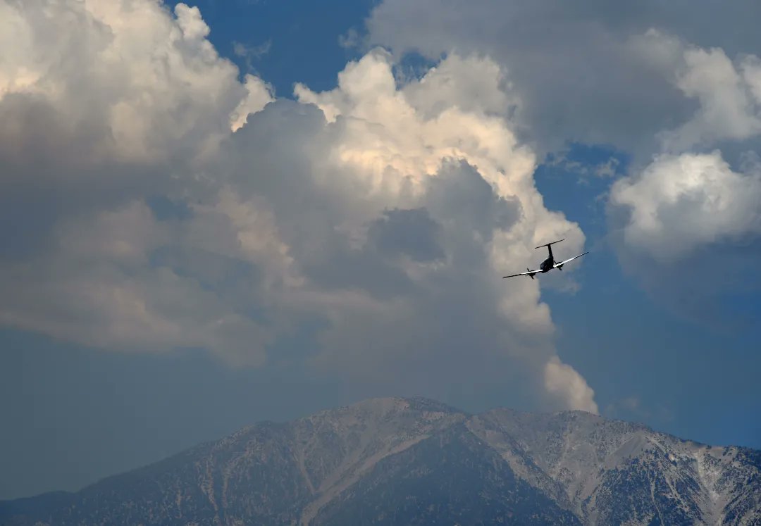 Firefighters on the move to get to the EastFire: From Glendora Ridge Road