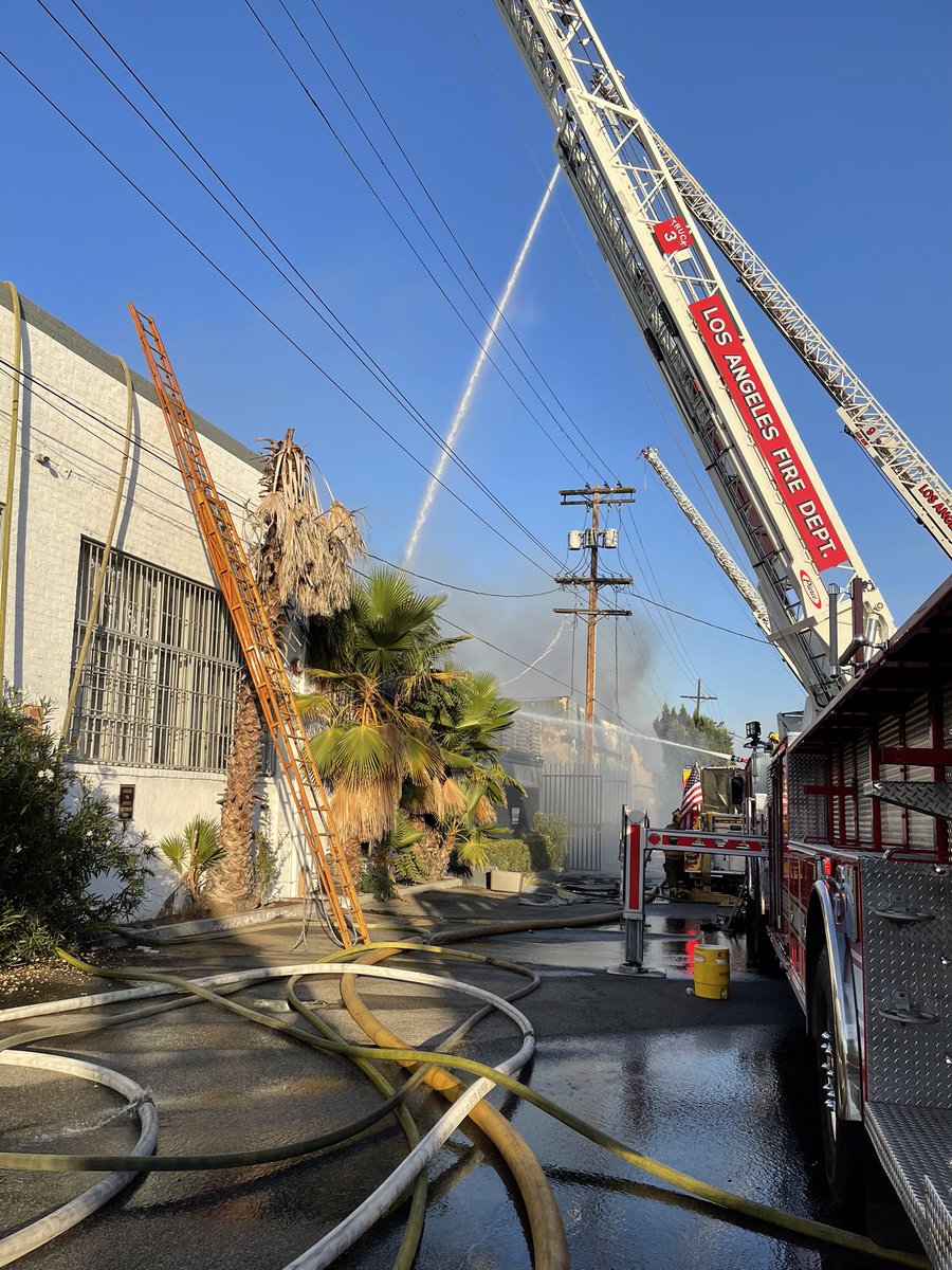 This afternoon, it took more than 180 LAFD members about 2 hours to extinguish this major emergency structure fire in BoyleHeights. On this record heat day