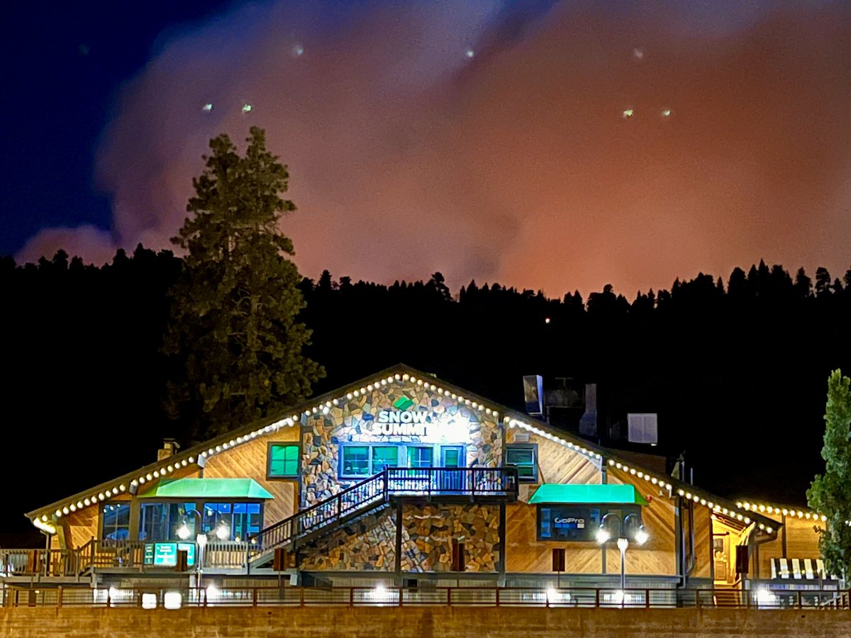 Radfordfire seen from Snow Summit. San Bernardino Co. Fire BC was just observing, and two hotshots in a side by side just zipped up the slopes. Fire is still well away and the glow makes it look closer than actual. But it does appear to be staying fairly active tonight