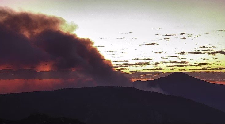 The RadfordFire continues to grow and is very active this morning burning about 330 acres.  It's just south of BigBear with some concern of spreading into populated areas.  Hwy 38 is also now shut down south of Lake Williams Dr