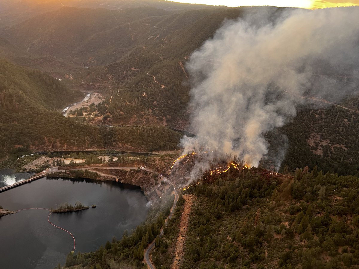 TNF MosquitoFire 9pm . Mosquito Fire is approx. 50 acres. The Fire spotted over the river and a 10 acre spotfire is established