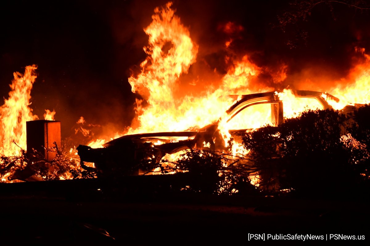 RIGHTNOW VehicleRollOver Vehicle Fire Natomas Just after 3 a.m. Saturday, police, fire and medical crews responded to reports of a vehicle rollover accident with fire. According to reports, driver was located approx. 100ft from the vehicle. Transported with facial trauma