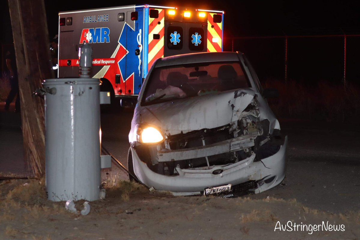 Lancaster,Ca: 901t/902r (traffic collision unknown if injuries/rescue reslonding ) Division St And Ave G, vehicle vs telephone poll. Telephone pole down non injury accident. 