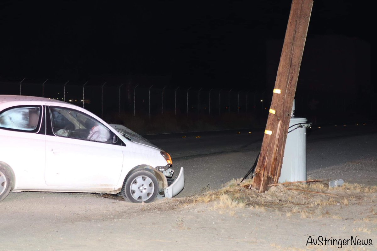 Lancaster,Ca: 901t/902r (traffic collision unknown if injuries/rescue reslonding ) Division St And Ave G, vehicle vs telephone poll. Telephone pole down non injury accident. 